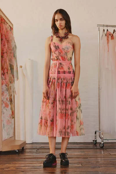 Look 24